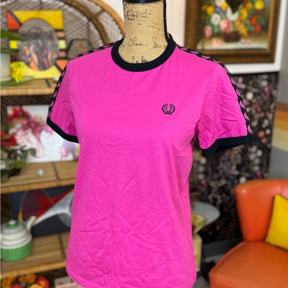 Pink women’s Fred Perry tee